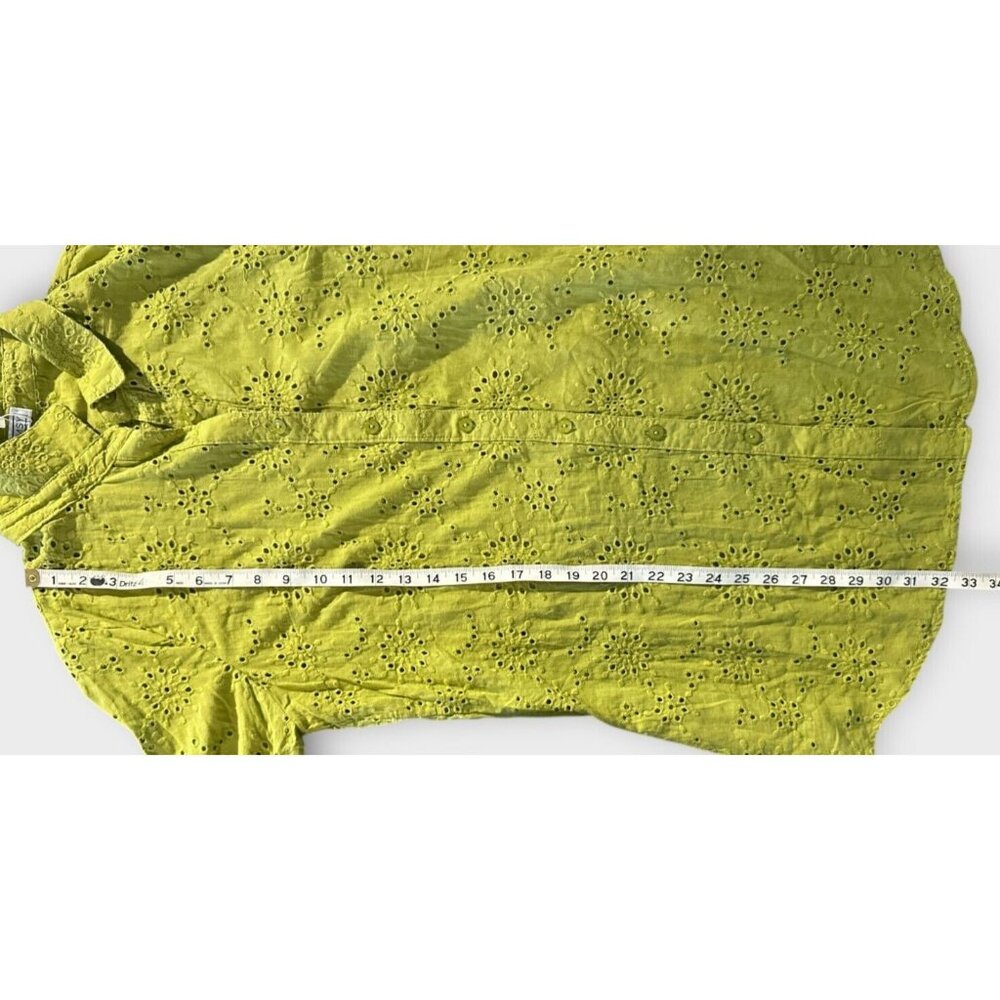 NEW TAMSY Womens XL Erin Eyelet‎ Embroidered Tunic Top Olive Collared Buttons - Picture 5 of 10